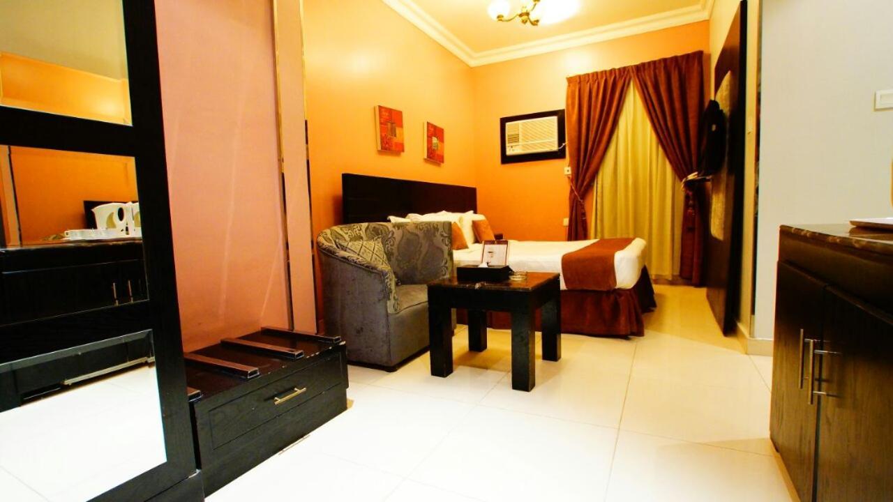 Al Muhaidib Hotel Ar Riyad Esterno foto